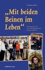„Mit beiden Beinen im Leben“, Christina Seidel. Gruppenfoto vor Bus, Bild eines Feuerwehrmanns und einer Frau mit Fellmütze.