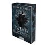 „Four and Twenty Blackbirds“: Cover eines Buches mit einem schwarzen Vogel auf dunklem Hintergrund.