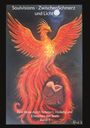 Text: "Soulvisions - ZwischenSchmerz und Licht. Eine Reise durch Schmerz, Heilung und Erwachen der Seele. Band 1." 

Illustration: Ein Phönix breitet seine Flügel aus, unter ihm eine kauernde Gestalt.