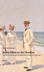 Text: Mathias Luhmann, Kafka fährt an die Nordsee, Roman. Illustration von drei elegant gekleideten Personen am Strand.