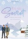 Text: "You are My Secret. In deinen Armen durch den (Schnee)sturm. Tracy Thomas." Illustration: Zwei Männer vor Berglandschaft.