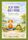 "Ich bin bei mir. Mit Simon und Balou die Welt in mir entdecken." zeigt ein meditierendes Kind neben einer Schildkröte.