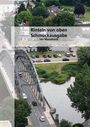 "Rinteln von oben, Schmuckausgabe, Jan Mundhenk." Eine Straße, Brücke, Autos und viele Bäume in einer grünen Umgebung.