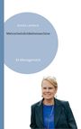 Annika Lambeck, WAHRSCHEINLICHKEITSMASCHINE, KI-Management. Freundliche Frau in Anzug mit Brille auf dem Kopf.