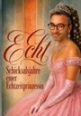 „Echt Schicksalsjahre einer Echtzeitprinzessin“: Ein Mann posiert in rosa Prinzessinnenkleid mit Tiara und Schmuck.