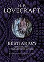 „H.P. Lovecraft Bestiarium: Lovecrafts Fantastische Wesen“. Dunkles, mystisches Muster, Illustration mit geflügeltem Wesen.