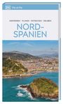 "NORDSPANien" in großen Buchstaben. Darunter eine Küstenlandschaft mit Stadt, Hügeln und Meer. "DK Vis-à-Vis" oben links.