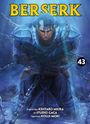 "Berserk" in Gelb oben, Nummer 43 auf schwarzem Kreis. Illustrierter Krieger in blauer Rüstung, von Ketten umwickelt.
