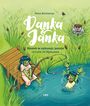 „Danka & Janka“, „Unruhe im Nykussee“. Zwei grüne Figuren; eine angelt, eine schwimmt. Ein Mann versteckt sich im Schilf.
