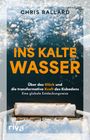 Text: Chris Ballard, Ins Kalte Wasser. Über das Glück und die transformative Kraft des Eisbaden. Bild: Schneebedeckte Treppe ins Wasser.