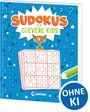 "SUDOKUS FÜR CLEVERE KIDS" mit bunter Grafik. Sudoku-Tabelle, Pokal mit "9+", grüner Stift, Hintergrund mit Zahlen und Sternen.