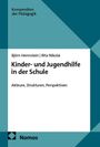 Text: "Kompendien der Pädagogik, Björn Hermstein, Rita Nikolai, Kinder- und Jugendhilfe in der Schule, Akteure, Strukturen, Perspektiven." Unten links befindet sich ein Logo der Marke "Nomos". Hintergrund ist geometrisch in Blau- und Grüntönen gestaltet.