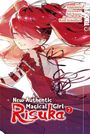 „New Authentic Magical Girl Risuka 7“. Ein Mädchen mit roten Haaren und einem roten Kleid lächelt fröhlich.