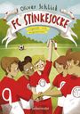 "Oliver Schlick, FC Stinkesocke, Legendär und ungewaschen" auf einem Banner. Kinder in roten Trikots jubeln.