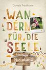 "Daniela Trauthwein: Wandern für die Seele. Pilgerwege Rheinland. Foto: Rucksack, Hut, Wanderstiefel an einem Baum."