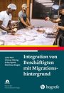 „Integration von Beschäftigten mit Migrationshintergrund.“ Drei Bäcker kneten Teig. Buchcover mit Hogrefe-Logo.