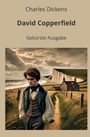 "Charles Dickens; David Copperfield; Gekürzte Ausgabe" über Junge in Landschaft mit Meer, Klippen und Haus.