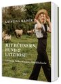 "Kristina Hader, Mit Hühnern, Hund & Latzhose, Gärtnern, Selbermachen, Glücklichsein." Frau mit Strohhut, Schafe im Hintergrund.