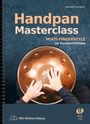 "Handpan Masterclass", "MULTI-FINGERSTYLE für Fortgeschrittene". Hände spielen eine kupferfarbene Handpan.