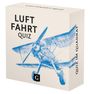 "Luftfahrt Quiz" und "Quiz im Quadrat" sind auf der Verpackung eines Kartenspiels mit einem blauen Doppeldecker-Flugzeug.