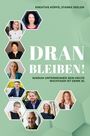 „KREATIVE KÖPFE, STARKE SEELEN. DRAN BLEIBEN! WARUM UNTERNEHMER SEIN HEUTE WICHTIGER IST DENN JE.“ Porträts von Menschen in Wabenform.