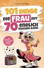 „101 Dinge die Frau mit 70 endlich machen kann“. Illustration: Ältere Frau tanzt mit einem Weinglas und einem Radio.