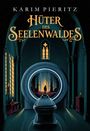 „Hüter des Seelenwaldes“. Eine düstere Halle mit Kerzen, ein Torbogen zeigt einen Wald mit einer Silhouette darin.