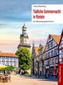 Buchtitel: "Tödliche Sommernacht in Rinteln" von Tamy Büsching. Fachwerkhäuser und Kirchturm auf einem sonnigen Platz.
