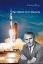 „Johannes Weyer: Wernher von Braun“. Raketenstart mit Porträt eines älteren Mannes im Anzug im Vordergrund.
