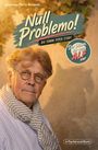 "Null Problemo! Die Tommi Piper Story", "Der Mann, der auch ALF war". Ein älterer Mann mit Brille und Schal vor einer Wand mit Blättern.