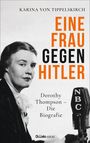 Eine Frau gegen Hitler. Dorothy Thompson – Die Biografie. Schwarz-weißes Foto einer Frau neben einem NBC-Mikrofon.