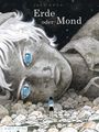 Text: "JADE KHOO Erde oder Mond". Eine Figur steht vor einem riesigen, steinernen Gesicht im Sternenhimmel.