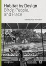 „Habitat by Design: Birds, People, and Place“, bearbeitet von Vicky Richardson. Kind betrachtet Vögel in naturnaher Umgebung.