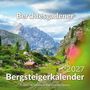 "Berchtesgadener Bergsteigerkalender 2027, 25 Bilder mit Tourenvorschlägen und Mondphasen." Vorn Almwiese, dahinter Berge.
