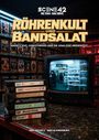 "Röhrenkult und Bandsalat" in gelber Schrift. Neben VHS-Kassetten ein alter Fernseher mit Videothekenszene.