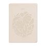 Text "2027". Beige Notizbuch mit floralem Muster auf dem Cover.