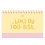 2027 … Weil Du toll bist.  
Illustration: Gelb-rosa Ringbuch, Herzsymbol im Text.