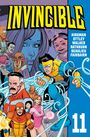 „INVINCIBLE“ in gelb. Namen: Kirkman, Ottley, Walker, Rathburn, Beaulieu, Fairbairn. Helden in bunten Kostümen dynamisch gezeichnet.