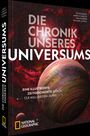 Titel: "DIE CHRONIK UNSERES UNIVERSUMS". Darunter Planeten und Sternenhimmel, National Geographic Logo.