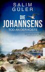 Text: "Salim Güler. Die Johannsens - Tod an der Küste. Ostseekrimi Küstenkrimi."

Küste mit Felsen, ein Strandball, Möwe.