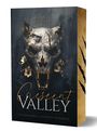 „D.S. Wrights, Crescent Valley, Paranormal Horror Romance.“ Ein verwitterter Tierschädel mit Blumen und Kratzspuren.