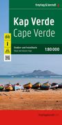 „Kap Verde“ und „Cape Verde“ steht in großer Schrift. Darunter bunt bemalte Boote am Strand mit Bergen im Hintergrund.