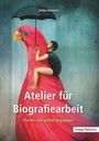 "Atelier für Biografiearbeit. Kreativ mir selbst begegnen." Ein Kind auf einem großen rosa Vogel mit Regenschirm.