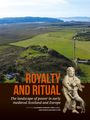 "ROYALTY AND RITUAL" Text über einer mittelalterlichen Landschaft. Eine Statue eines stehenden Mannes unten rechts.