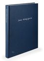 Halte Buchrücken: "Hallescher Händel-Ausgabe". Dunkelblaues Buch mit dem weißen handschriftlichen Namen auf der Vorderseite.