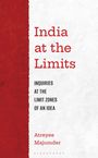 "India at the Limits: Essays from the Limit Zones of an Idea" von Atreyee Majumder. Links ist ein roter Streifen.