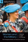 Text: "Women and Society Around the World", "Women and the Military", "Global Lives in Focus", "Ruth Margolies Beitler and Sarah M. Gerstein". Eine Frau in Uniform mit blauem Barett lächelt.