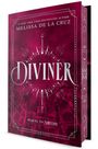 "Melissa de la Cruz. Diviner. Sequel to Sibylline." Purpurfarbenes Buchcover mit mystischen Symbolen und architektonischen Skizzen.