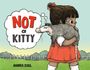Text: "NOT a KITTY". Ein Mädchen hält ein Opossum. Hintergrund mit Wiese und Zaun. Zeichnung von Andrea Zuill.
