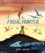 „The Fossil Hunter“ von Kate Winter – eine Frau auf einem Hügel mit Fossil, umgeben von fliegenden Dinosauriern.